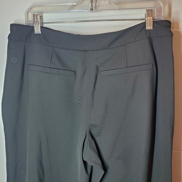 Lululemon Tapered Leg Mid-Rise Pant 7/8Length Size Large - Picture 14 of 16